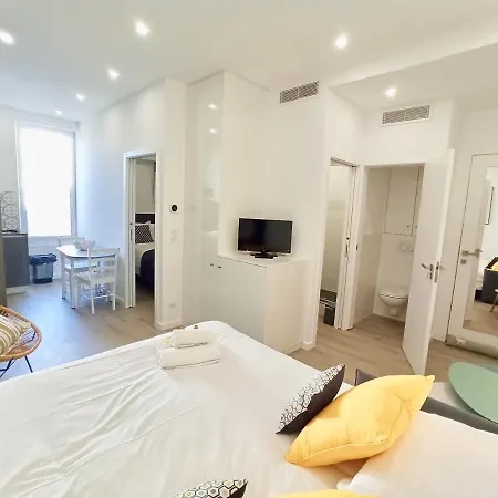 Viva Riviera Brand New 1 Bedroom Close Croisette